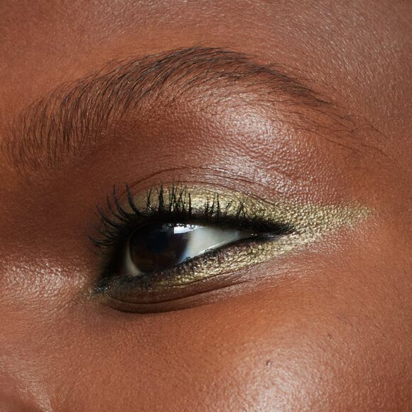 MAC GIFT OF GOLD CHROMACRAYON EYE SHADOW STICK in Flirty Martini - Picture 7 of 7